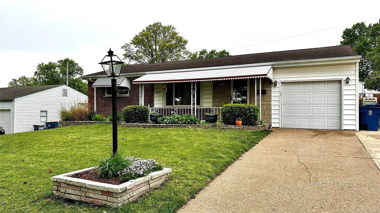 4344 Kay Ln photo 1