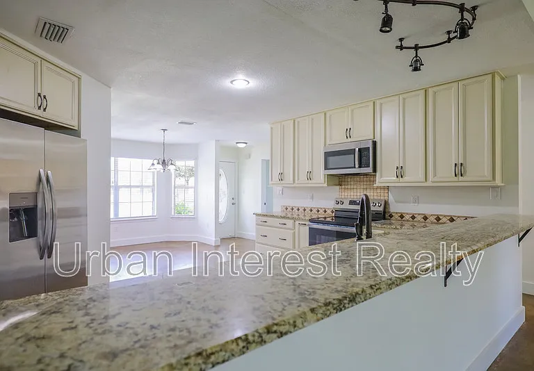 4658 Sunsail Cir — Photo 3