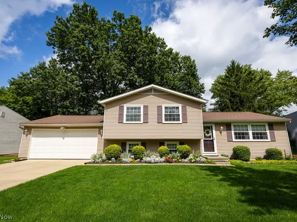 1017 Gentry Dr, Medina, OH 44256