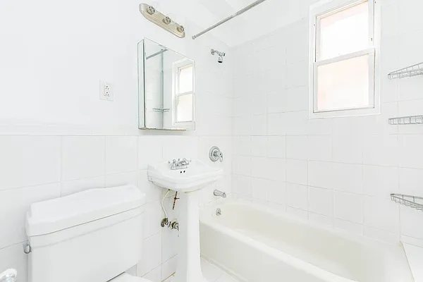 Rented by Voro New York | media 18