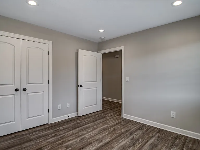 1624B Gunston Dr — Photo 23