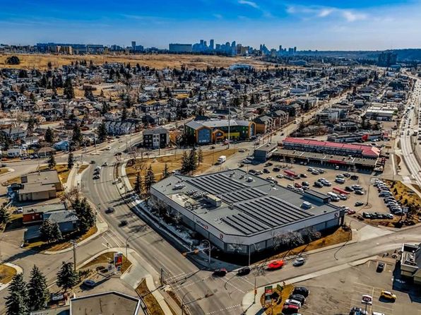 36 SE Bow Lndg NW, Calgary, AB T3B 5J8