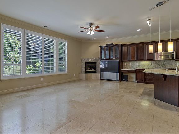 5th image of 3675 Park Dr