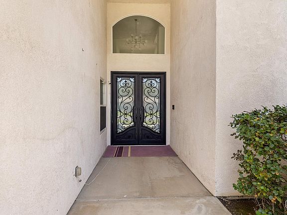 3rd image of 1001 Sungro Way