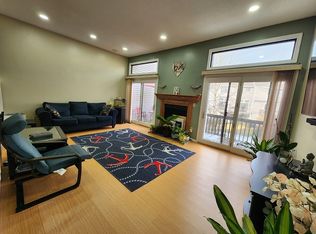 403 Mill Pond Dr, South Windsor, CT 06074
