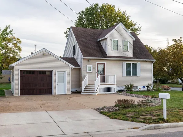 904 Green Bay STREET, Onalaska, WI 54650