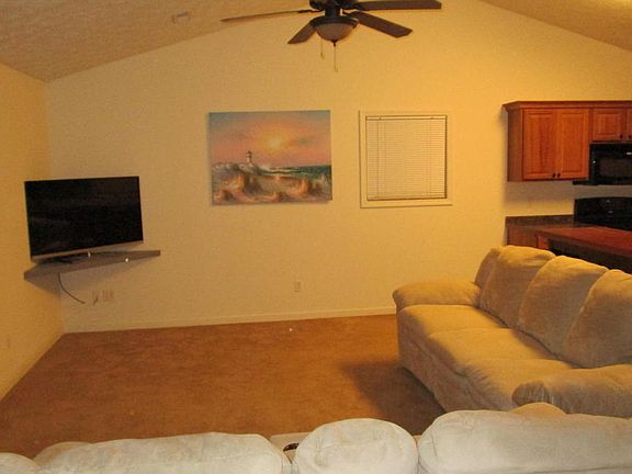5th image of 71 Nottingham Ln