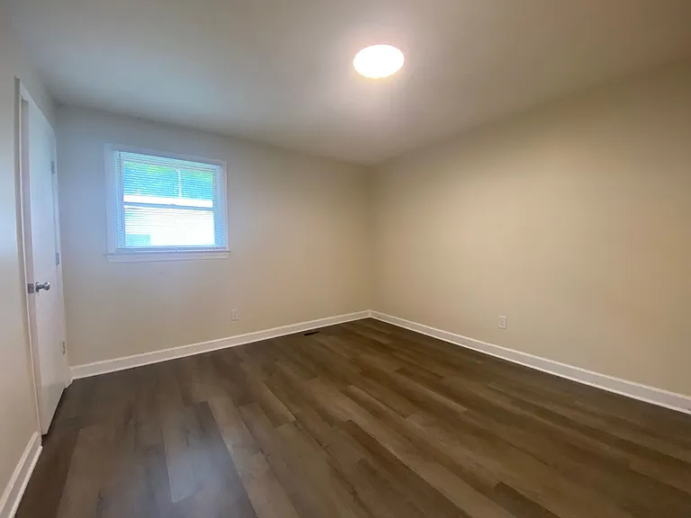 1410 Colony Park Dr — Photo 9