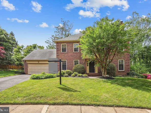 1606 Walleston Ct, Alexandria, VA 22302