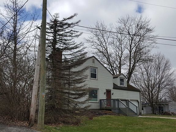 2nd image of 121 Marshall Ave