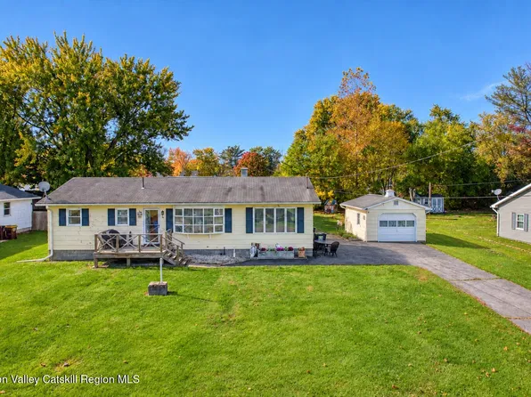 20 Apple Blossom Lane, Coxsackie, NY 12192