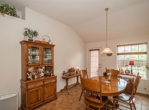 5th image of 1435 McClure Dr