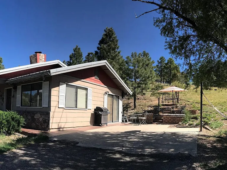 214 Sunny Slope Dr — Photo 2