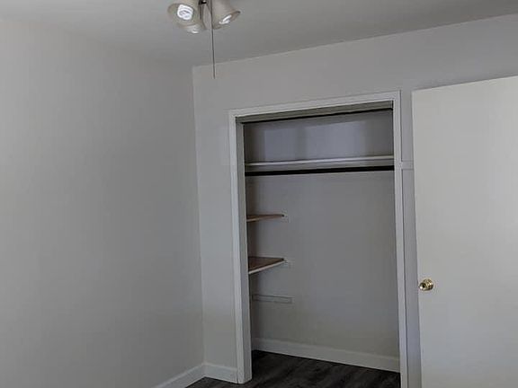 5th image of 968 Princess Anne Dr