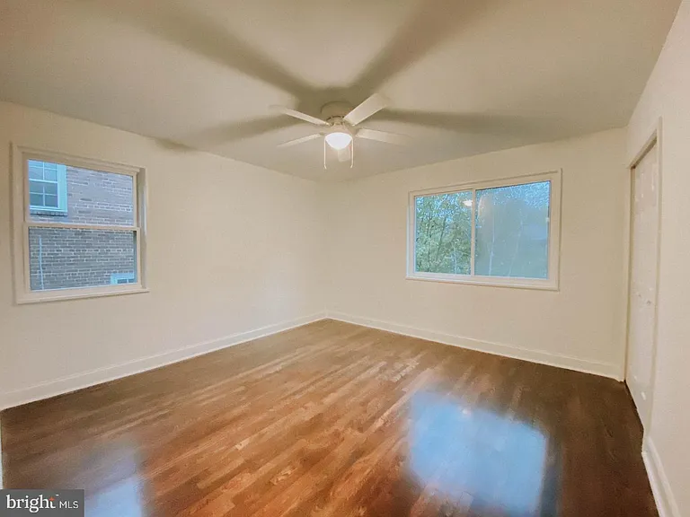 44 E Rosemont Ave — Photo 12