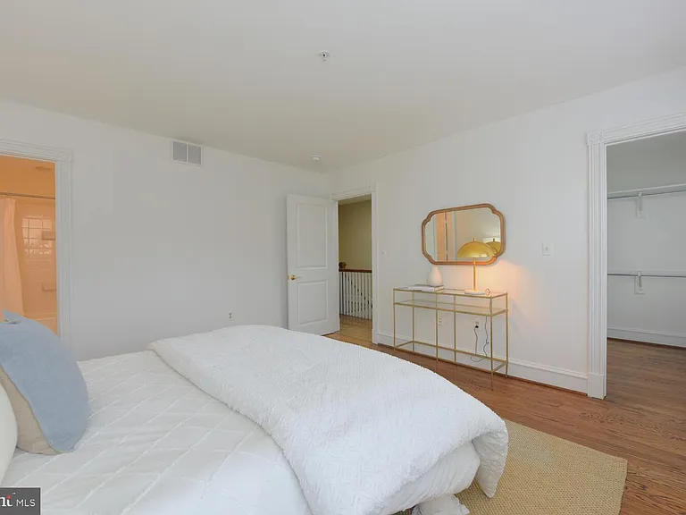 720 Potomac St — Photo 29