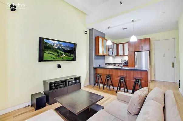 Rented by Sotheby's International Realty | media 10