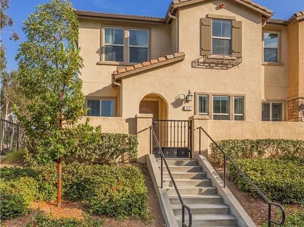 340 S Auburn Heights Ln, Anaheim, CA 92807