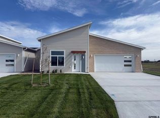 1210 Wycoff Dr, Lexington, NE 68850