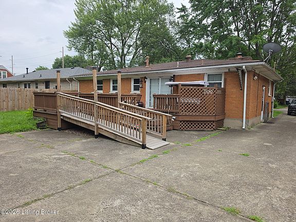 3rd image of 2419 Farnsley Rd