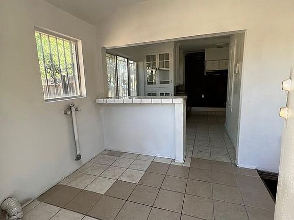 2nd image of 3432 E Lowe Ave
