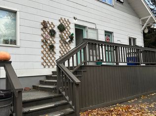 1002 S Mill St APT 1, Colfax, WA 99111