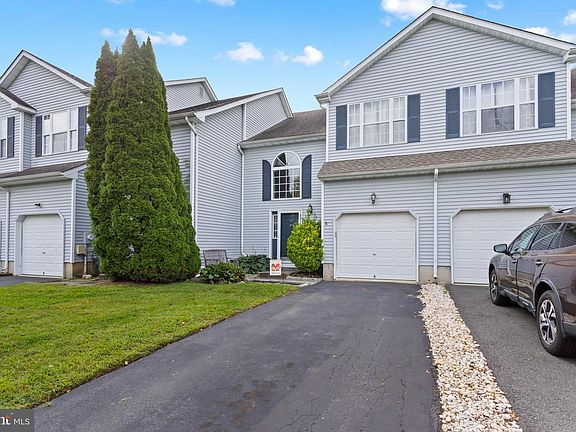 2nd image of 43 Fawn Ct