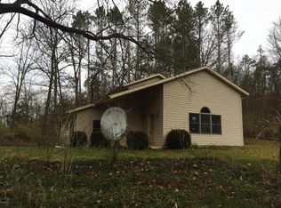 14240 Carter Lake St, Jones, MI 49061