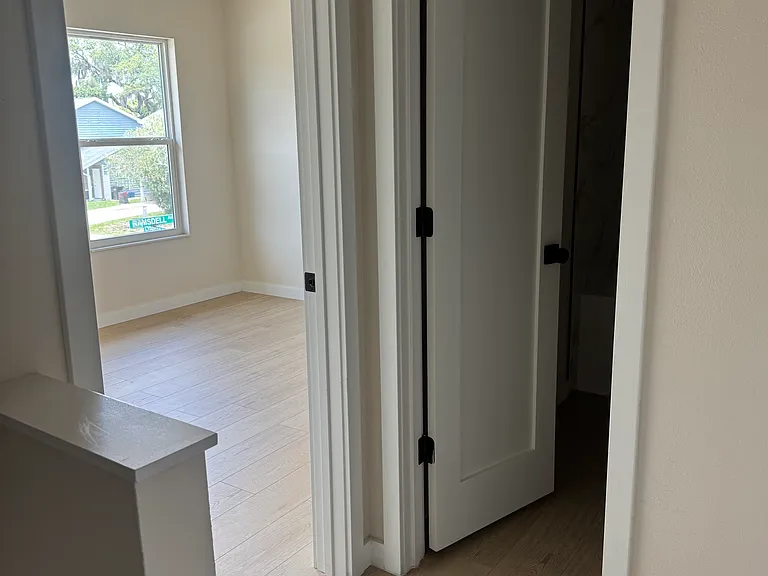 2nd Floor Front Facing Bedroom & Bathroom
