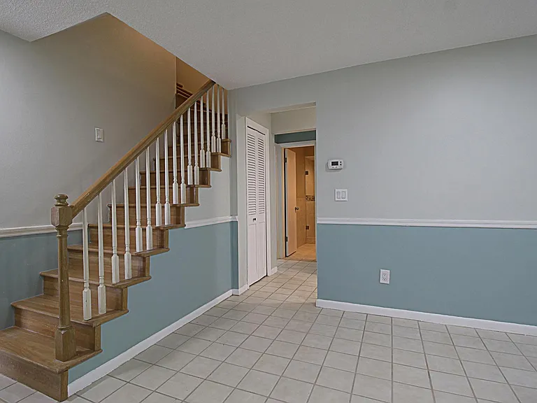 517 20th Ave — Photo 32