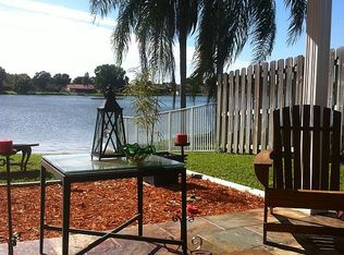 8610 NW 7th Ct, Pembroke Pines, FL 33024