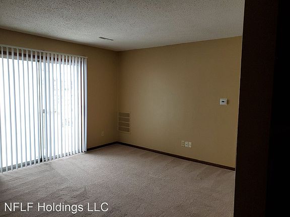 4th image of 306 S J St #9