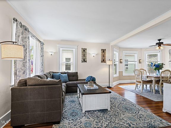 4th image of 20 Washington Road