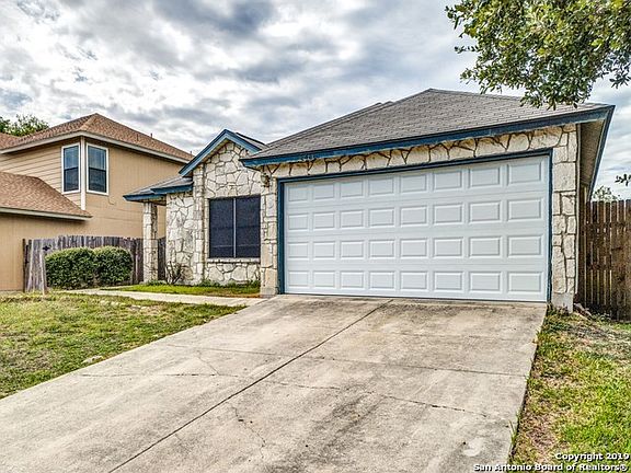 3rd image of 6466 Beech Trail Dr