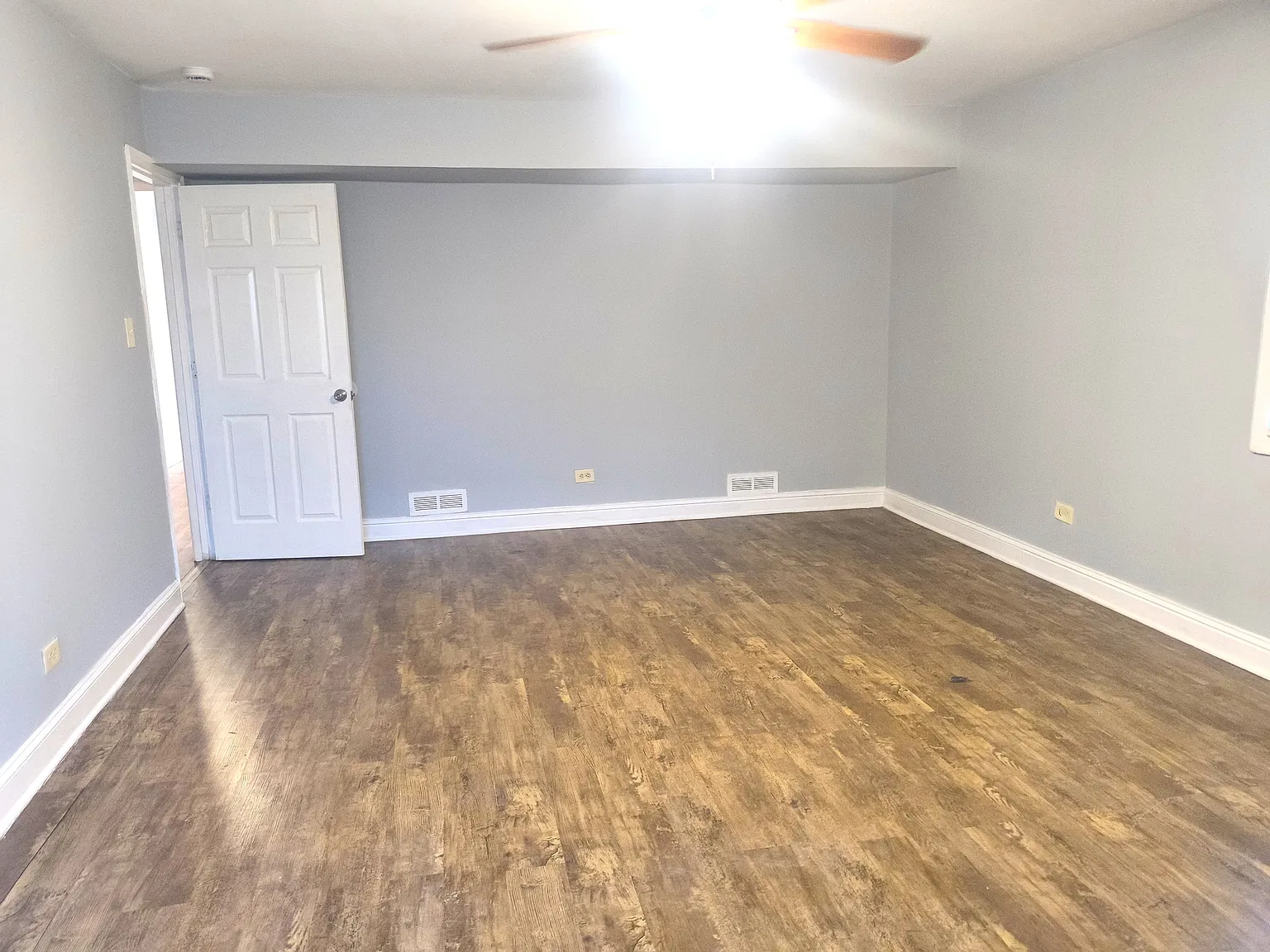 3 bed, $1,600 — Photo 4