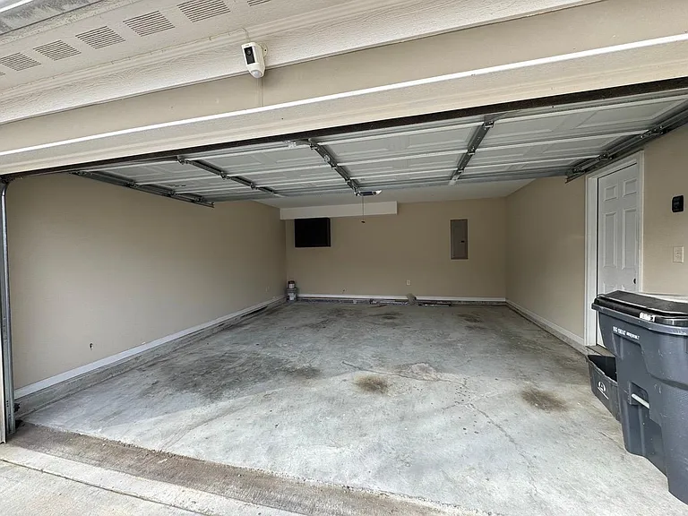 1620 Shire Village Dr — Photo 7