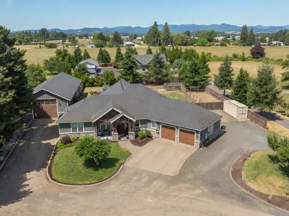 5670 SE Riverside Dr, McMinnville, OR 97128