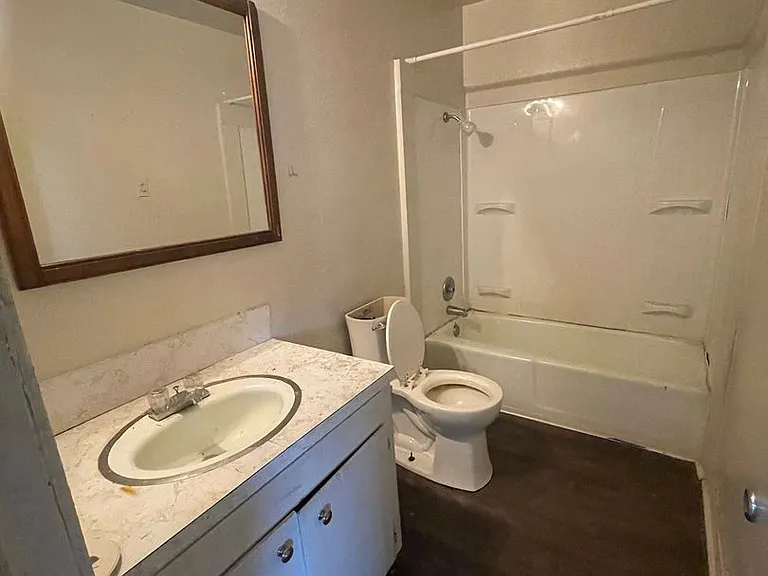 4641-6L Westwood Park Dr — Photo 10