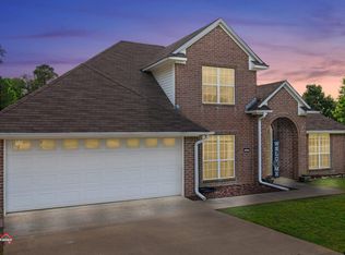 409 Kingsway Dr, Overton, TX 75684