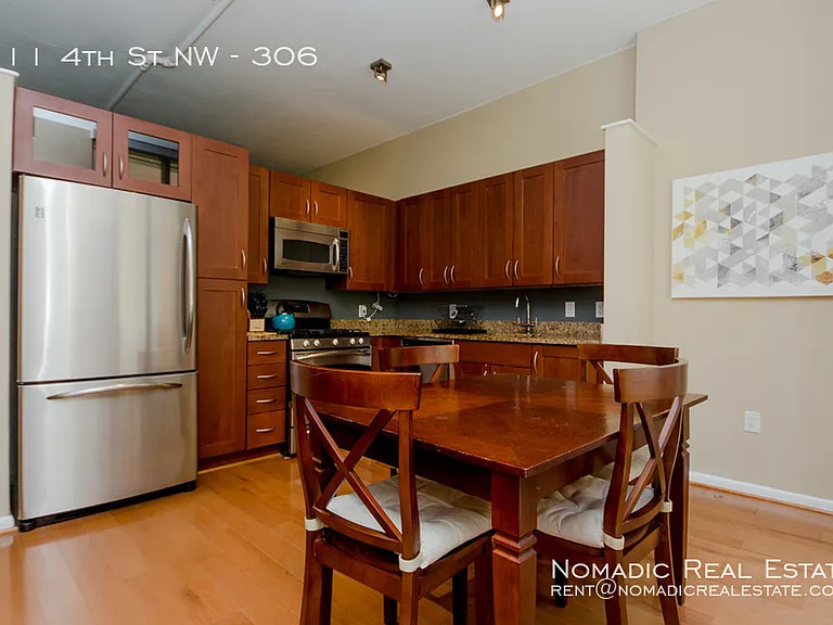 811 4th St NW #306 — Photo 5