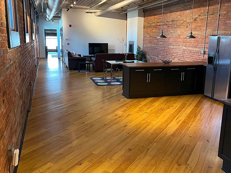 209 E 3rd St #2A — Photo 2