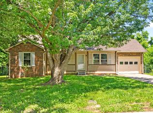 105 Iris Ct, Clarksville, TN 37042