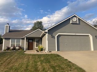 1126 W 13th Ter, Eudora, KS 66025