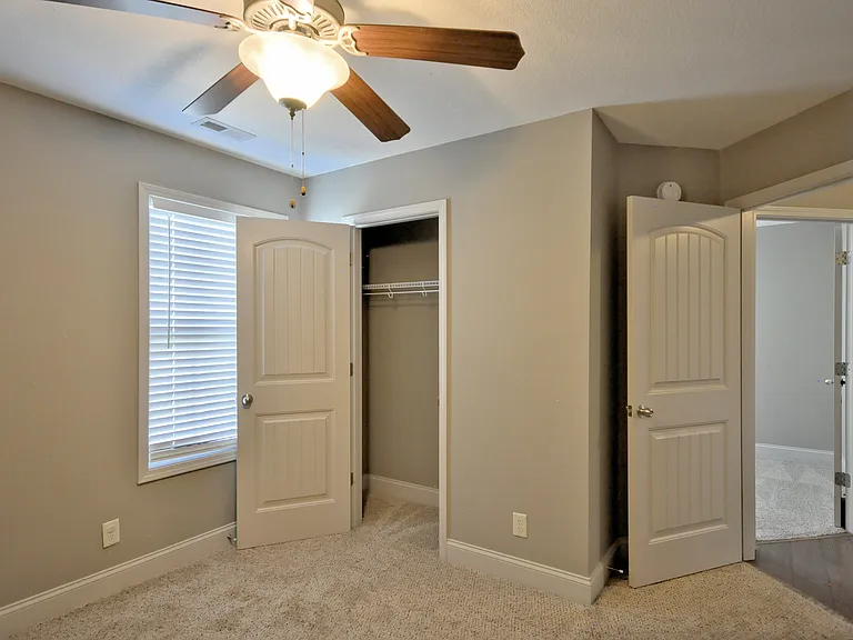 404 Leslie Wood Dr — Photo 29