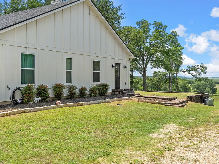 495 Cox Hollow Rd — Photo 3