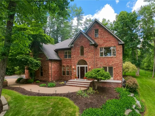 10 Linden Ln, Painted Post, NY 14870