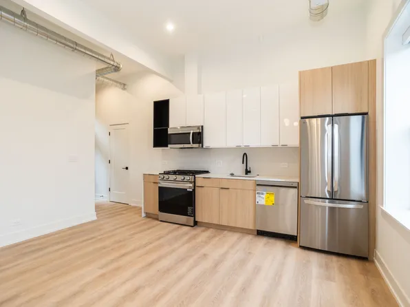 2256 N Sawyer Ave #3, Chicago, IL 60647