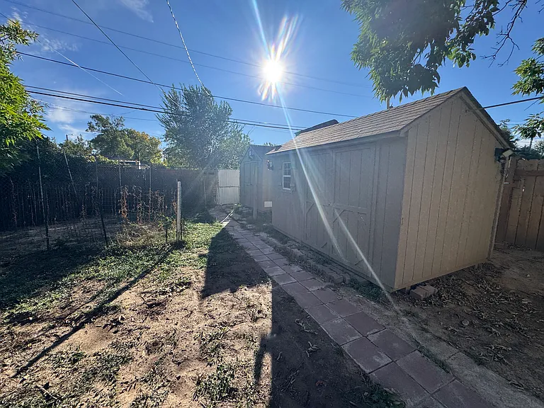 1738 Dallas St — Photo 26