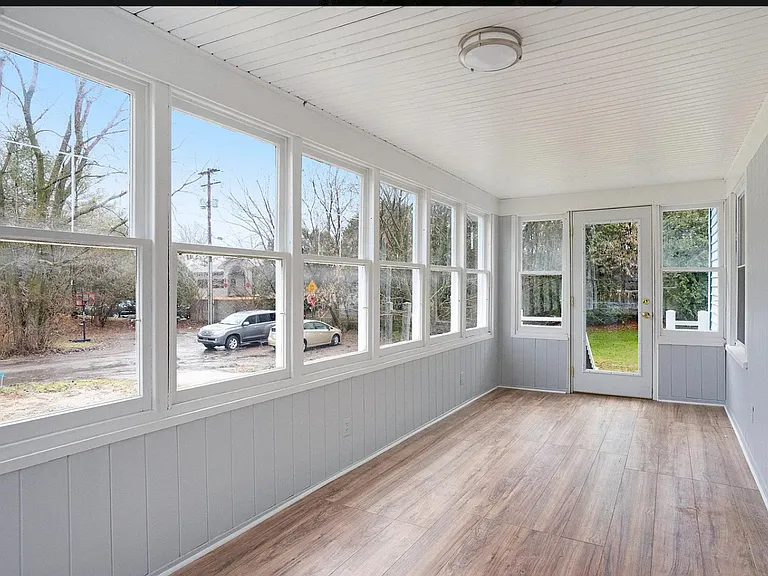 901 Sarasota Ave SE — Photo 20