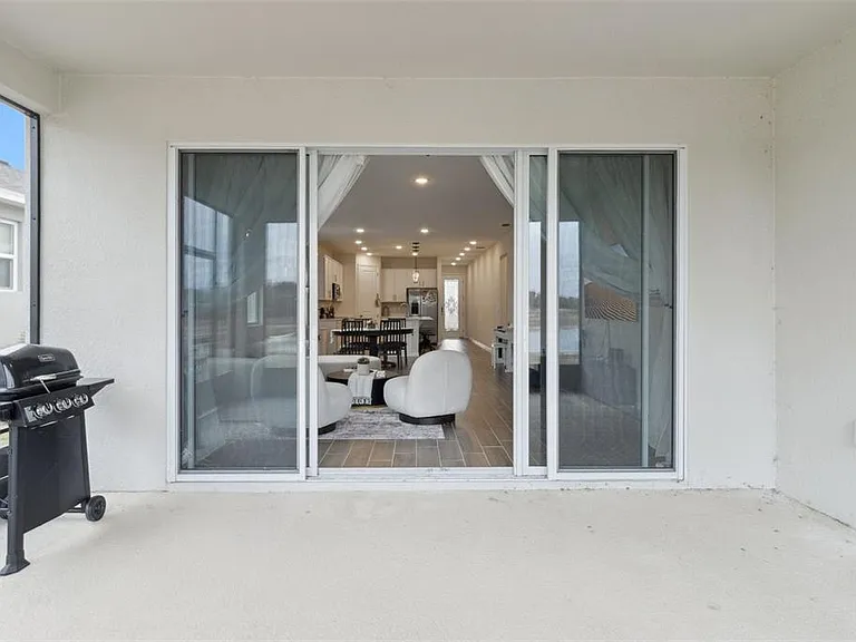 654 Heritage Square Dr — Photo 27